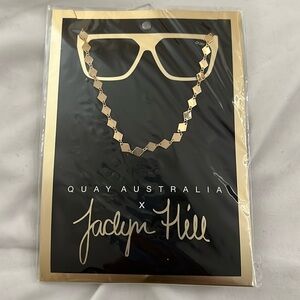Quay x Jaclyn Hill Sunnies Chain
